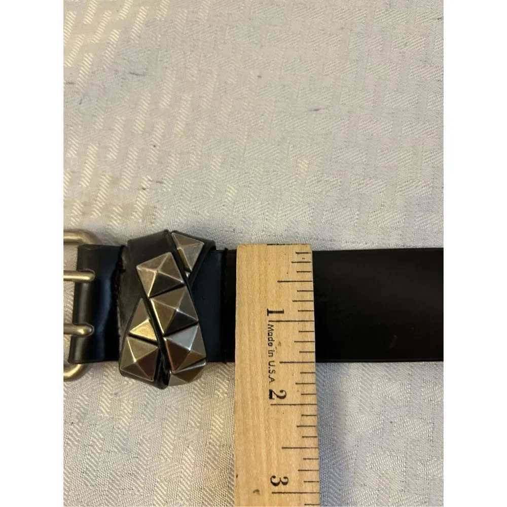 Simply Vera Silver tone Buckle Black Belt Small S‎ rn#30589